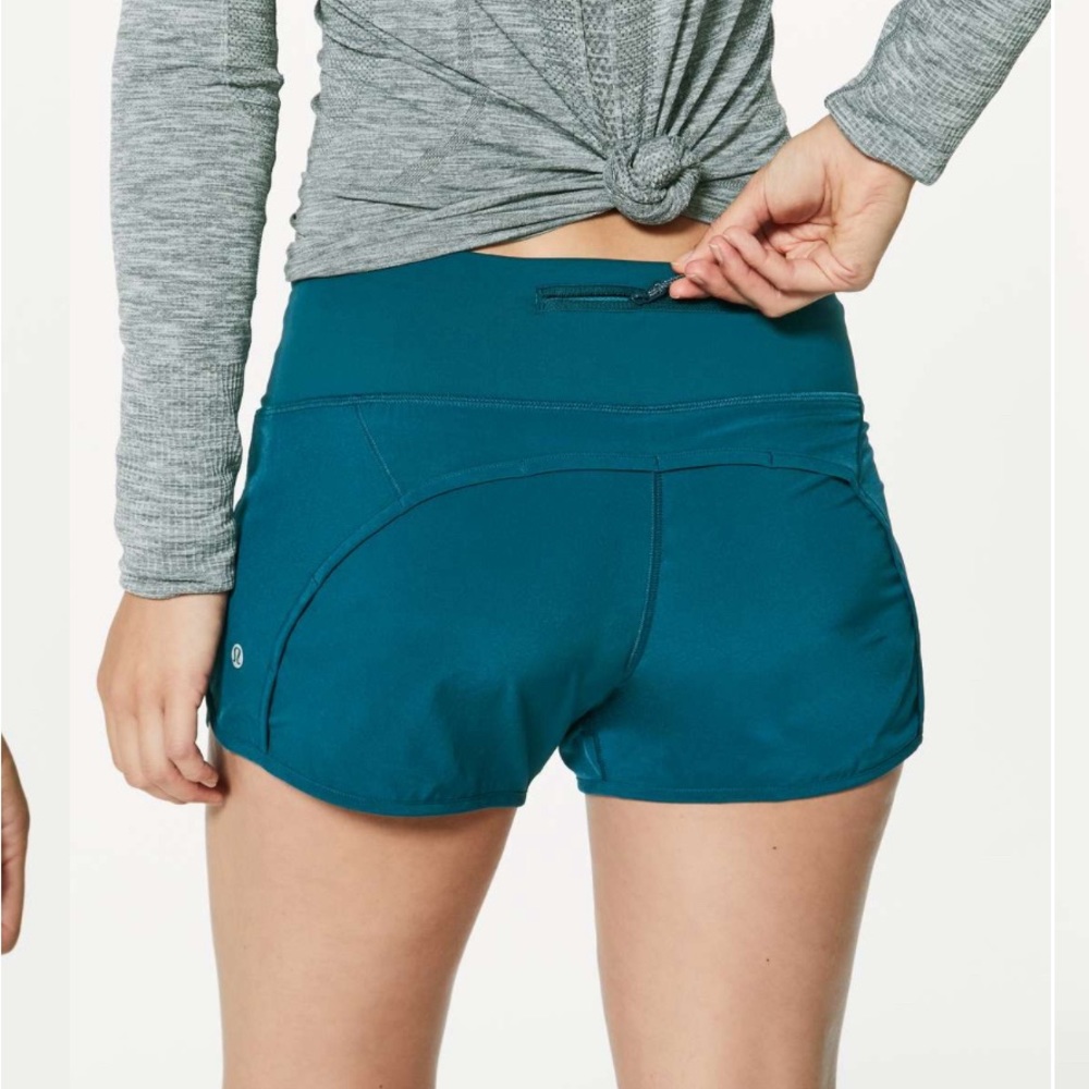 🤩 LULULEMON “Run Times Short 4-way Stretch” 4"
AMAZING color: Nile Blue